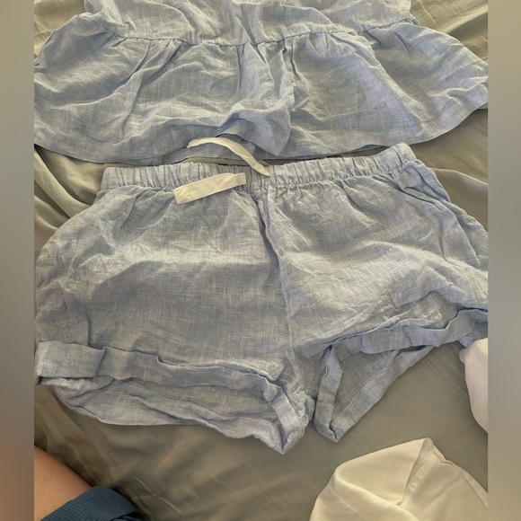 Sant and Abel 100% Linen Blue Tank With Golden Embroidered Crown & Shorts - Picture 3 of 7